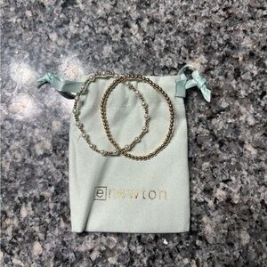 enewton braclets